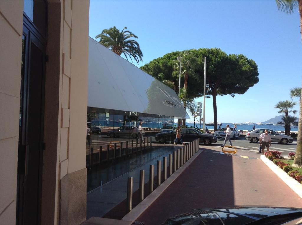 Cannes, Croisette, Palais Miramar Szoba fotó