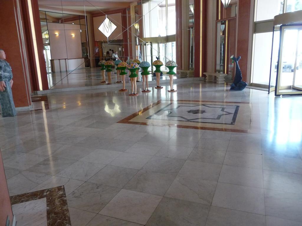 Cannes, Croisette, Palais Miramar Kültér fotó